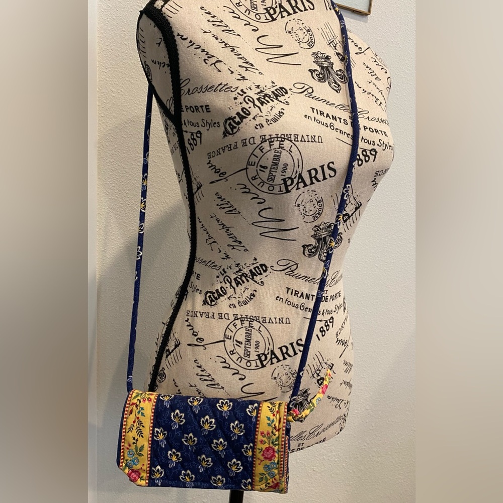 Vera Bradley Crossbody Bag w/ Built in Wallet Blue & Yellow